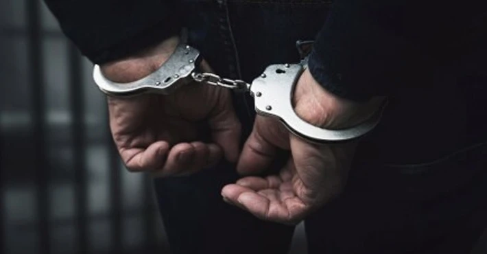 Girne’de kanunsuz bıçak taşıyan kişi tutuklandı