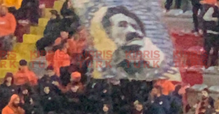 Rum Futbol Maçında Grivas posteri açtılar