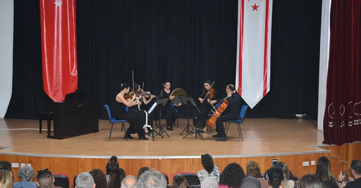 Yakın Doğu Üniversitesi’nin düzenlediği “Türk Dünyası Bestecileri Konseri” sanatseverlere müzikle dolu büyülü bir akşam yaşattı
