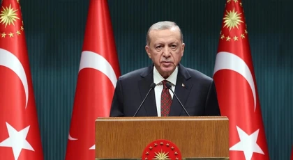 Erdoğan: “Zaman, verdiği sözlerin hilafına davranarak Kıbrıs Türklerini cezalandıran Avrupa Birliği'nin ne kadar büyük bir yanlış yaptığını ispat edecektir”