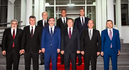 Türkiye Cumhuriyeti Cumhurbaşkanı Yardımcısı Yılmaz, Başbakan Üstel’i ziyaret etti