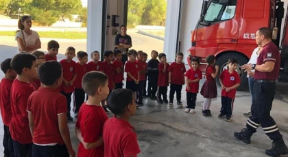 Zümrütköy İlkokulu öğrencileri itfaiyeyi ziyaret etti