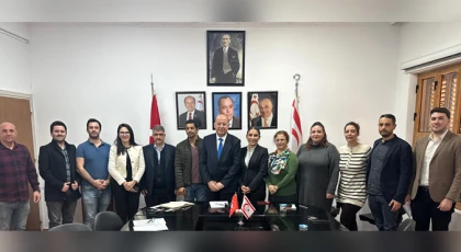 Sağlık Bakanı Dinçyürek, Kıbrıs Türk Hekimler Sendikası’nı kabul etti