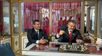 Suat Kılıç, KKTC'nin ünlü tesbihçisi Hasan Açan'ı ziyaret etti
