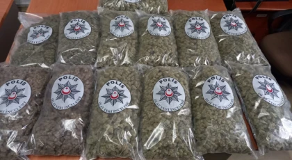 Ercan Havalimanı’nda yolcu valizinde 13 kilogram uyuşturucu tespit edildi