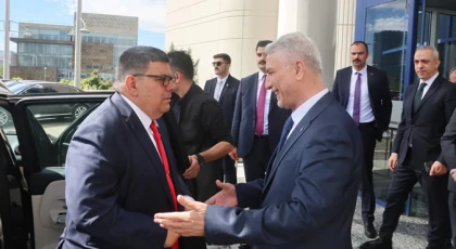 Berova Ankara'da TC Ticaret Bakanı Ömer Bolat ile bir araya geldi